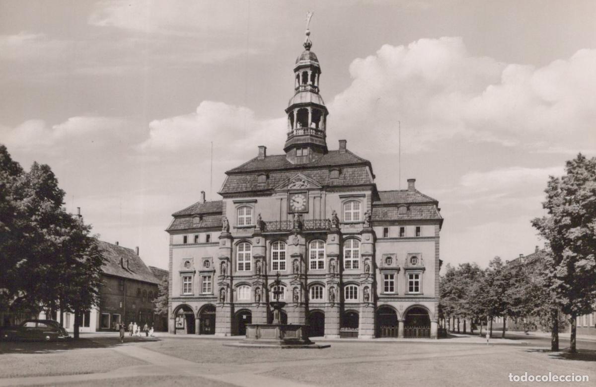 Postais: Germany L&uuml;neburg Rathaus Town Hall With Fountain Architecture Unposted *YAW109