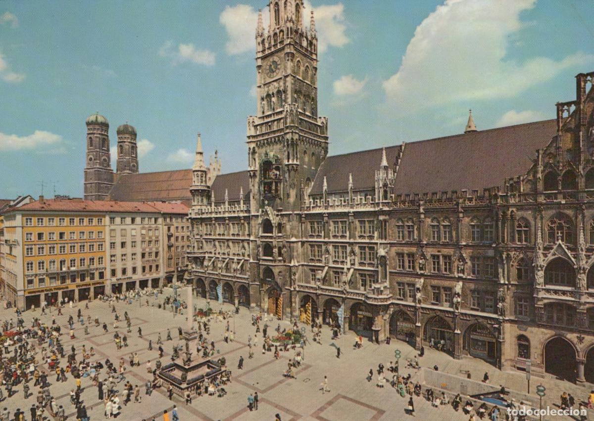Postkarten: Germany Munich Marienplatz City Hall and Cathedral Square Unposted *YAW200