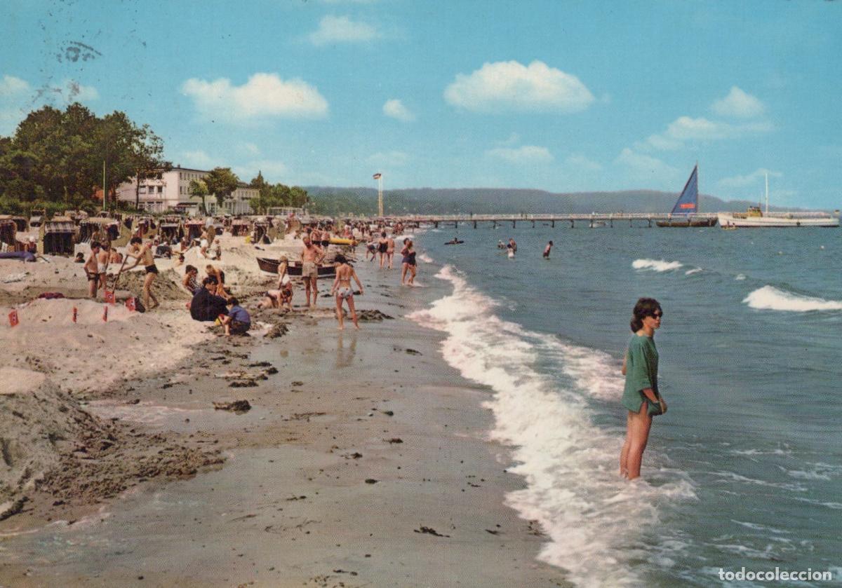 Postcards: Germany Timmendorfer Strand Beach Scene With Bathers and Pier *YAW192