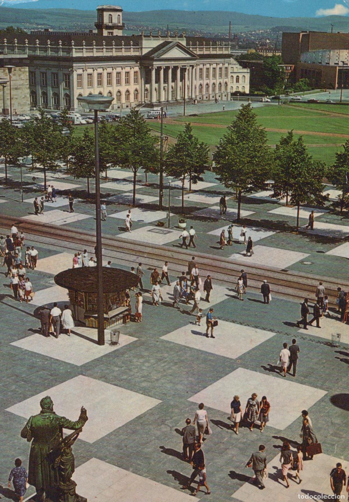 Postkarten: Germany Kassel Obere K&ouml;nigsstra&szlig;e With Spohrdenkmal and Museum *YAW418