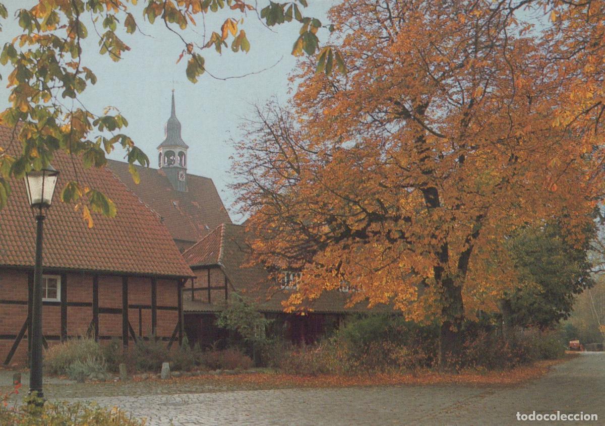 Postkarten: Germany L&uuml;neburg Kloster L&uuml;ne Autumn Trees Half Timbered Unposted *YAW600