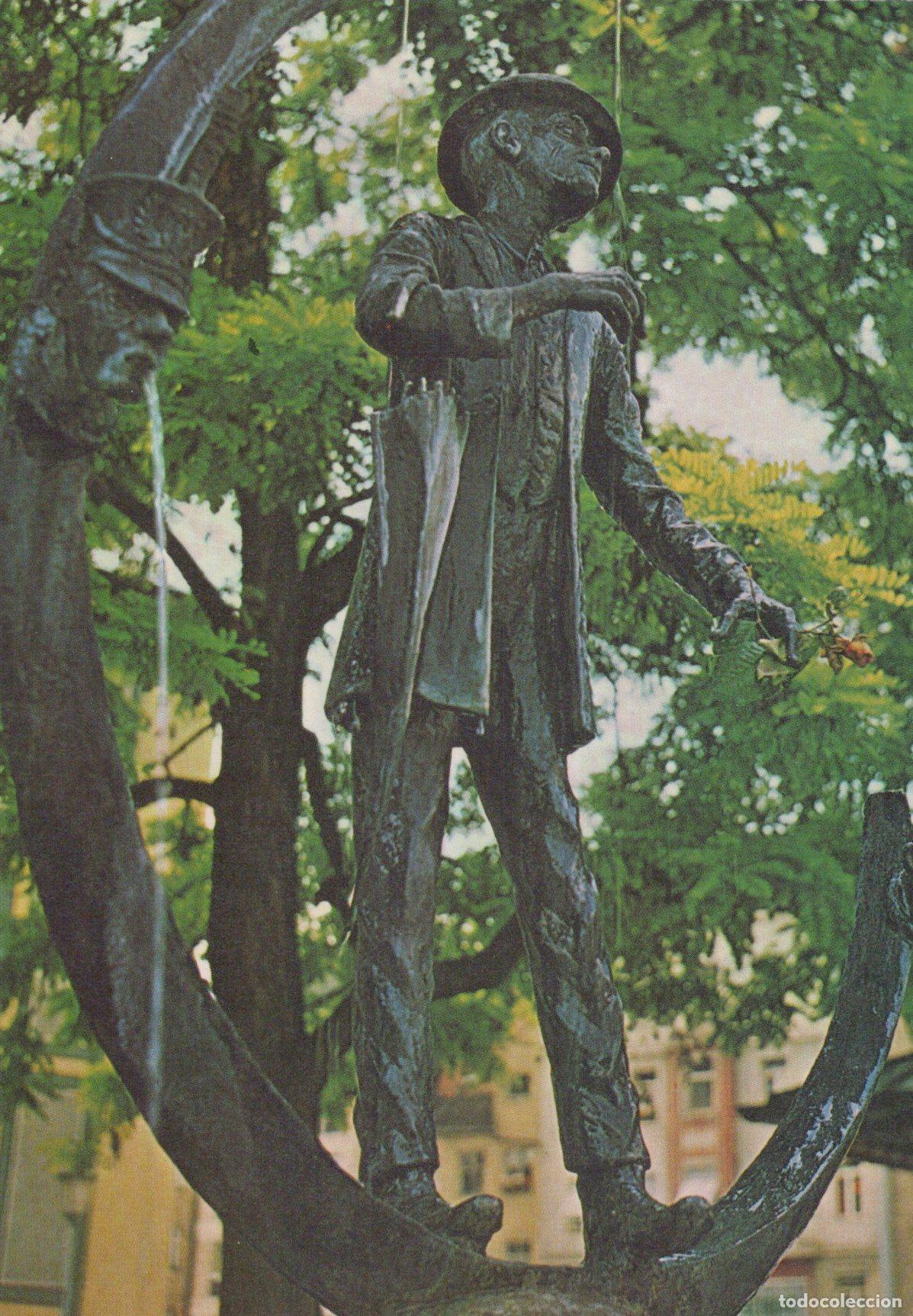 Postkarten: Germany Munich Valentin Fountain Statue Man With Umbrella Rose Unposted *YAW437