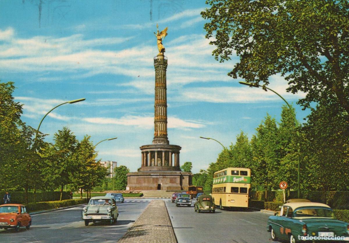 Postcards: Germany Berlin Victory Column and Traffic in *YAW926