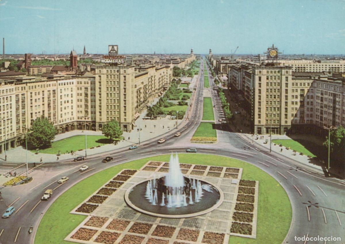 Postales: Germany Berlin Strausberger Platz Fountain Karl Marx Allee Ddr Cityscape *YAW970