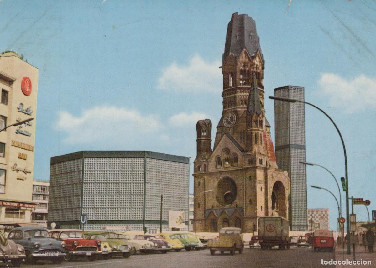 Cartoline: Germany Berlin Kaiser Wilhelm Memorial Church and Modern Buildings *YAW990