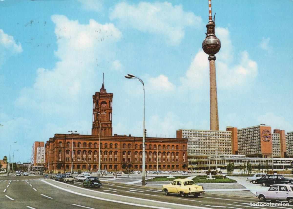 Postcards: Germany Berlin Red City Hall Rotes Rathaus and TV Tower Fernsehturm Gdr *YAW998