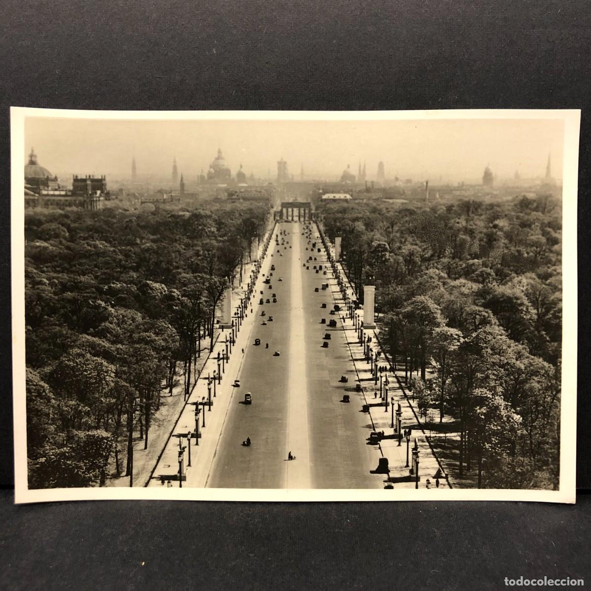 Postales: BERLIN - GRAN AVENIDA TRANSVERSAL DE ESTE A OESTE - VISTA PUERTA DE BRANDENBURGO - POSTAL / 5426