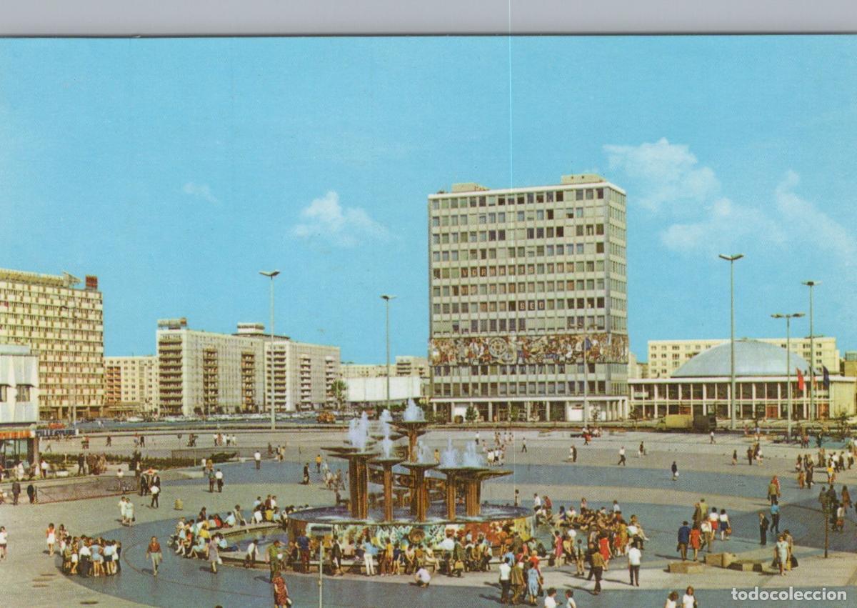 Cartes Postales: Germany Berlin Alexanderplatz Square With Fountain and Modern Unposted *YAX022