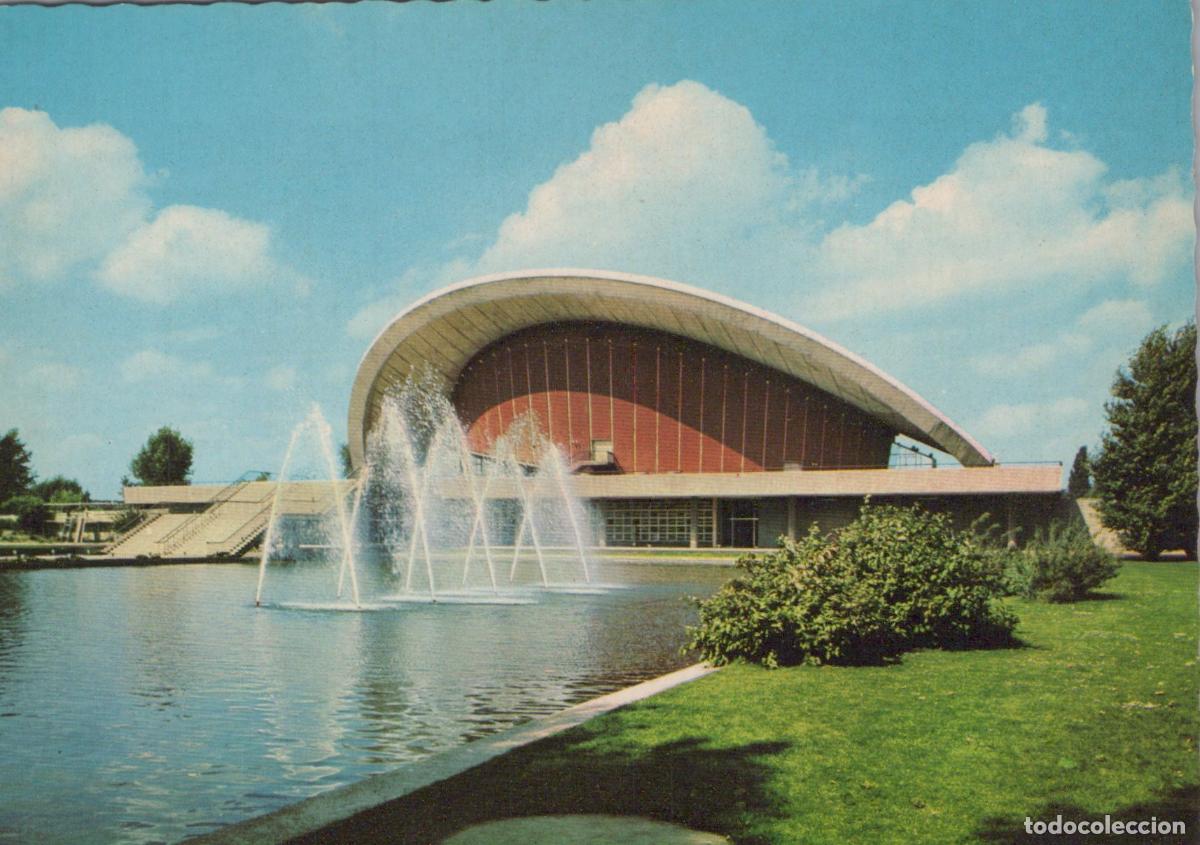 Cartoline: Germany Berlin Kongresshalle Congress Hall With Fountains and Unposted *YAX114