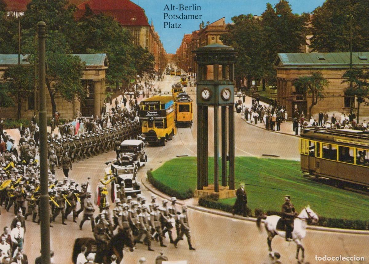 Postais: Germany Berlin Alt Potsdamer Platz Parade Trams Buses Clock Unposted *YAX361