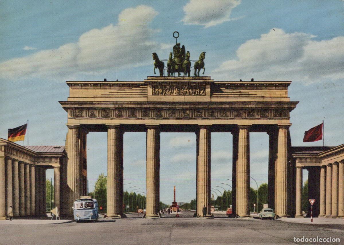 Postais: Germany Berlin Brandenburg Gate With Quadriga German Soviet Unposted *YAX234