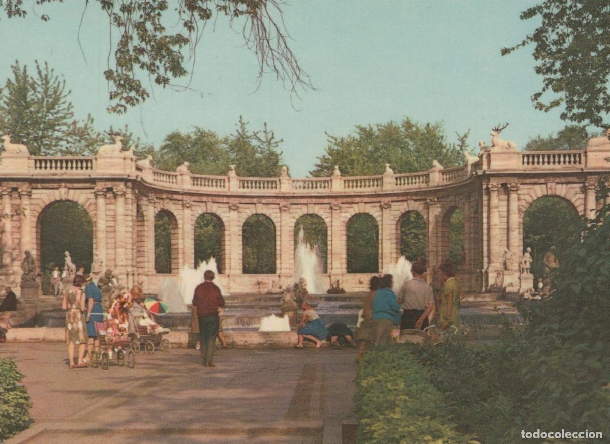 Cartoline: Germany Berlin Fairy Fountain in Friedrichshain Park People 1970s *YAX256