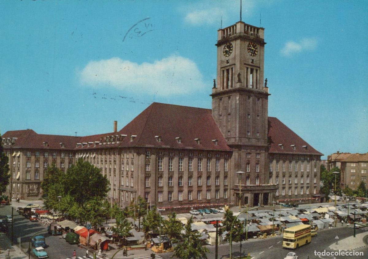 Cartes Postales: Germany Berlin Sch&ouml;neberg Rathaus and John F Kennedy Platz Double Decker *YAX241