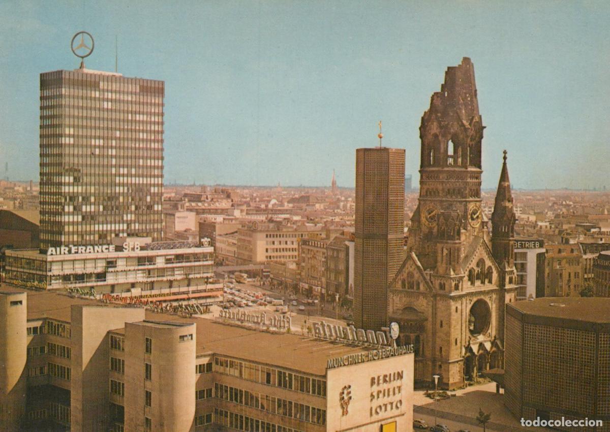 Postcards: Germany Berlin Europa Center and Kaiser Wilhelm Memorial Church Unposted *YAX408