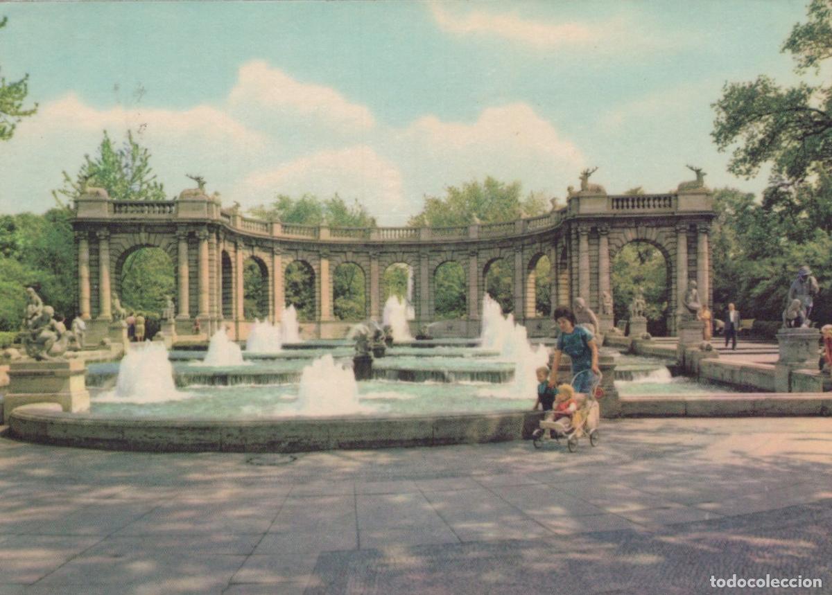 Cartes Postales: Germany Berlin Fairy Tale Fountain in Friedrichshain Park Mother With *YAX442