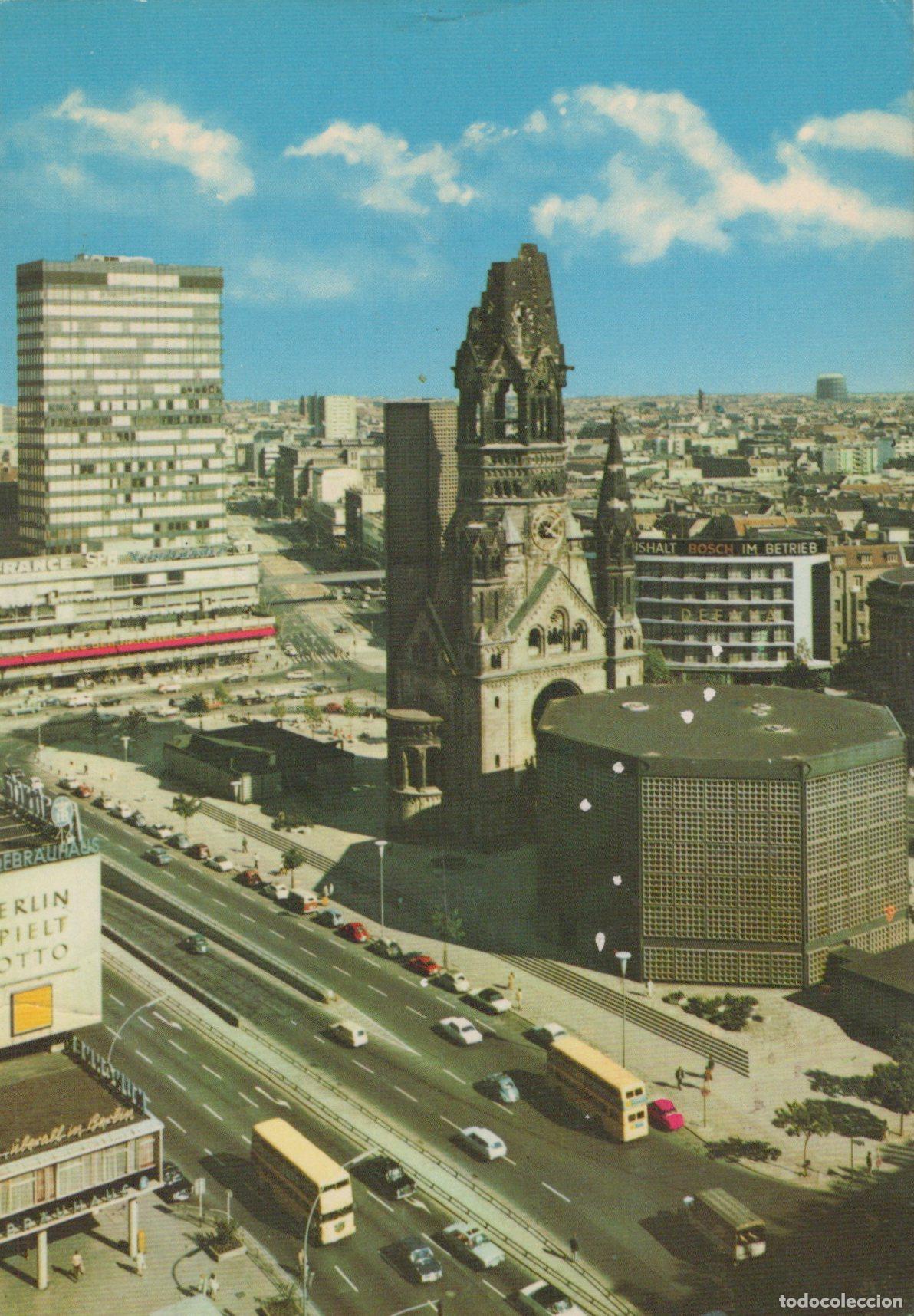 Cartes Postales: Germany Berlin Kaiser Wilhelm Memorial Church and Europa Center *YAX613