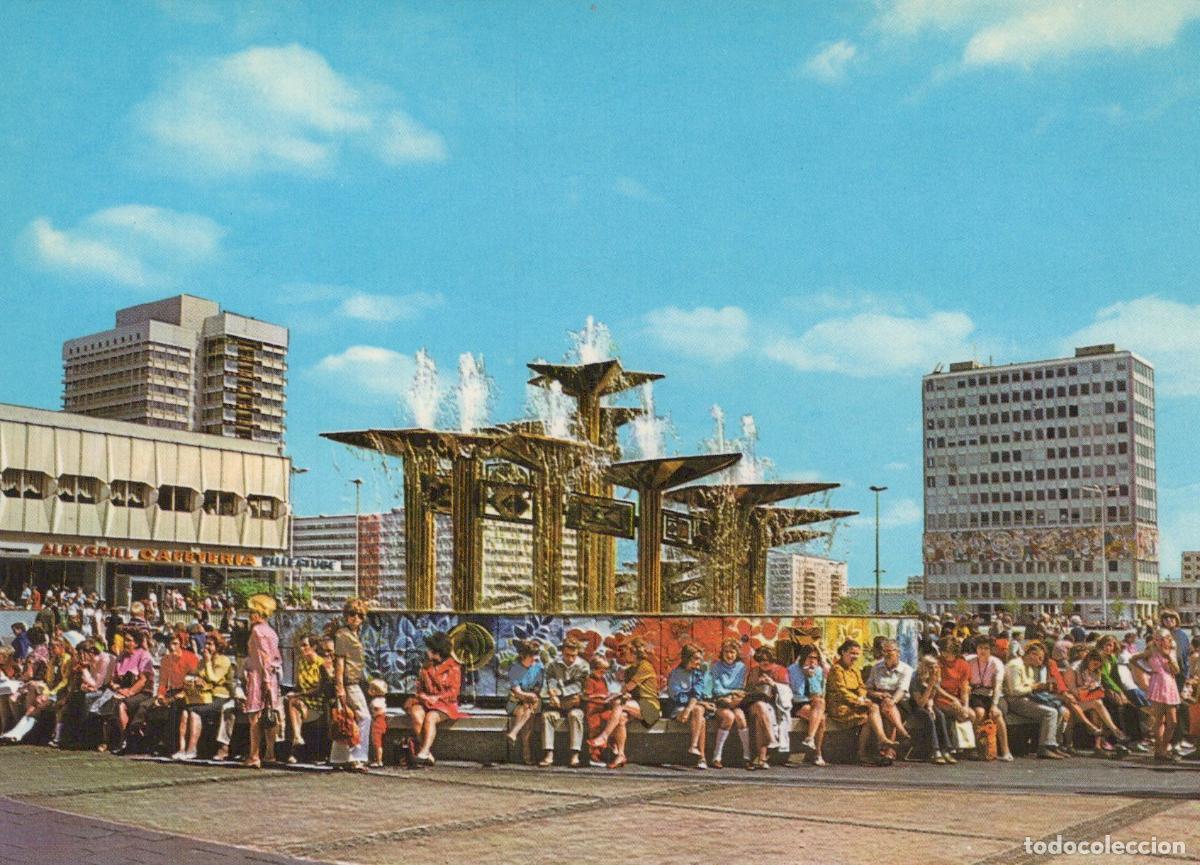 Cartes Postales: Germany Berlin Alexanderplatz Fountain of Friendship of Peoples Unposted *YAX403