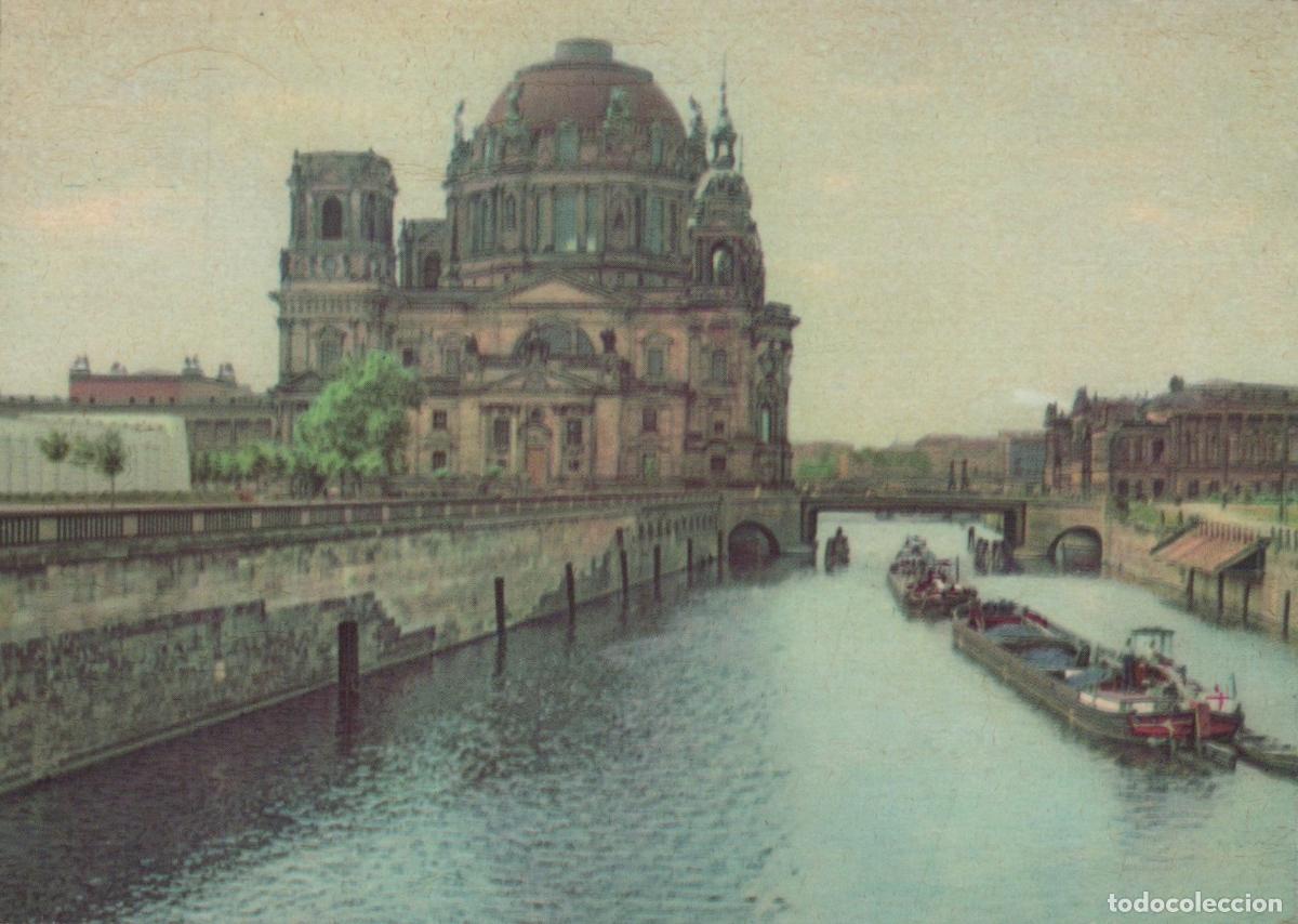 Postcards: Germany Berlin Cathedral and Spree River With Barges *YAX445