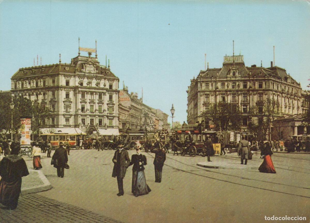 Postais: Germany Berlin Potsdamer Platz Street Scene With Trams and People *YAX490