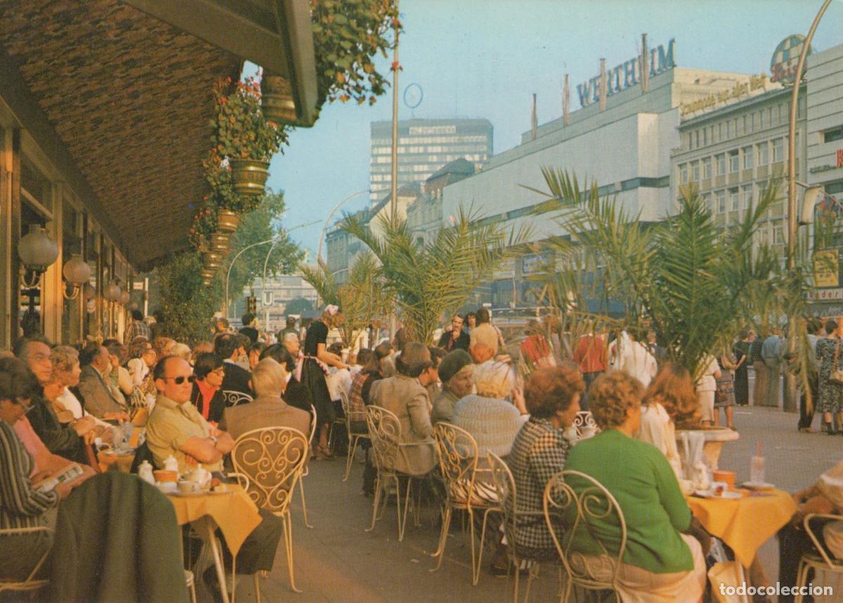 Cartoline: Germany Berlin Kurf&uuml;rstendamm Outdoor Cafe With People and Palm Unposted *YAX536