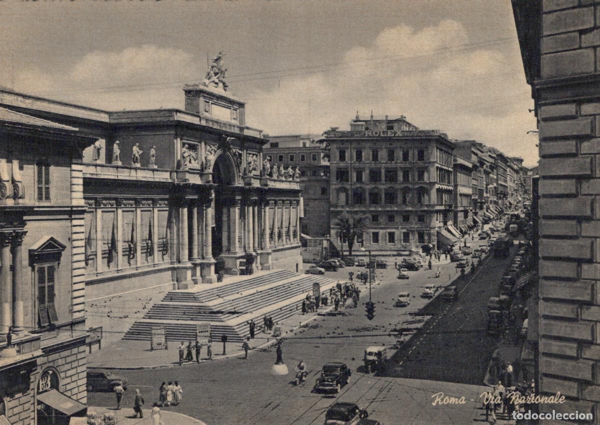 Cartoline: Italy Rome Via Nazionale Street Scene With Buildings Unposted *YAX859