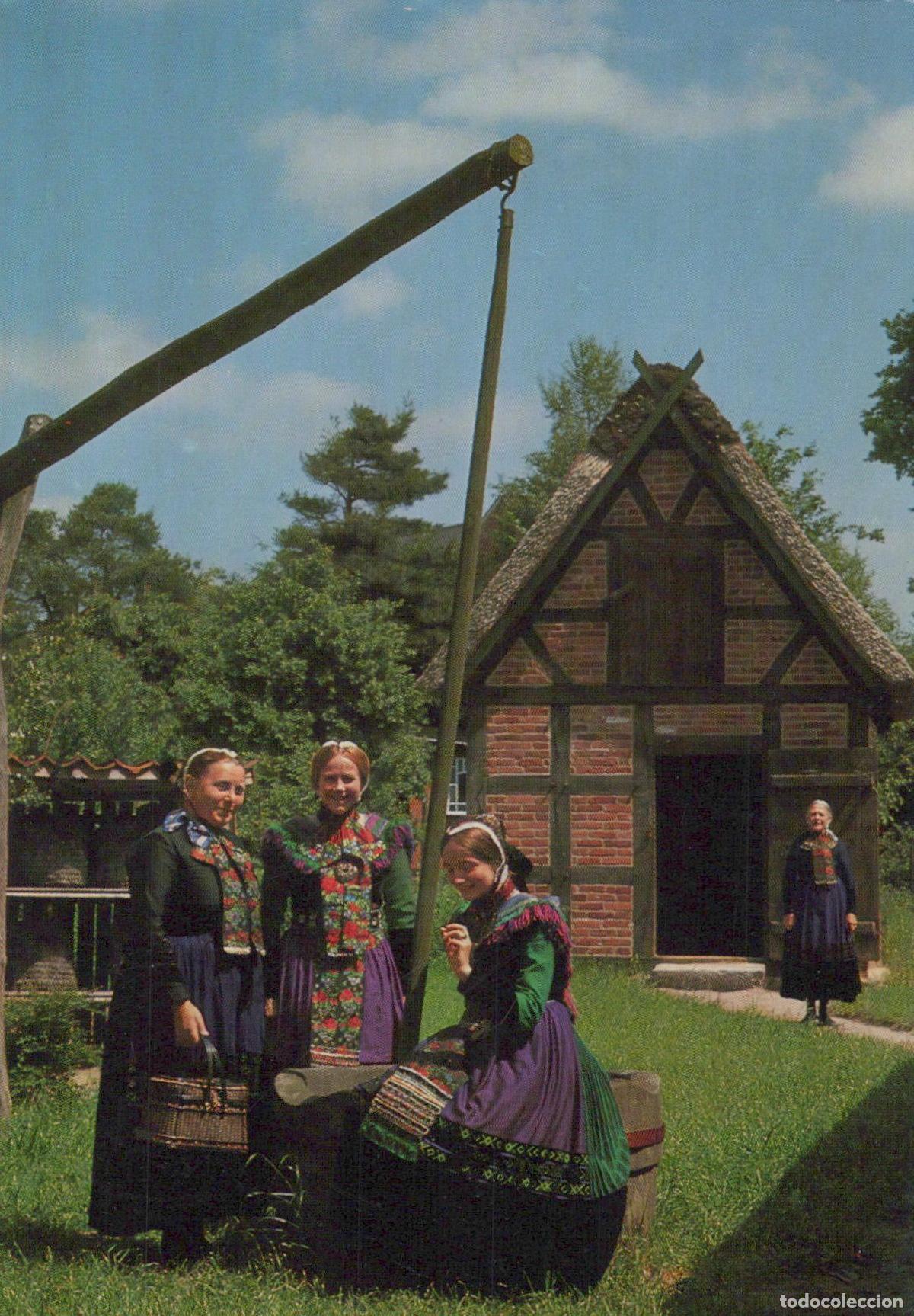 Postales: Germany Soltau Old Folk Costume in Schee&szlig;el At A Draw Well Traditional *YAX946