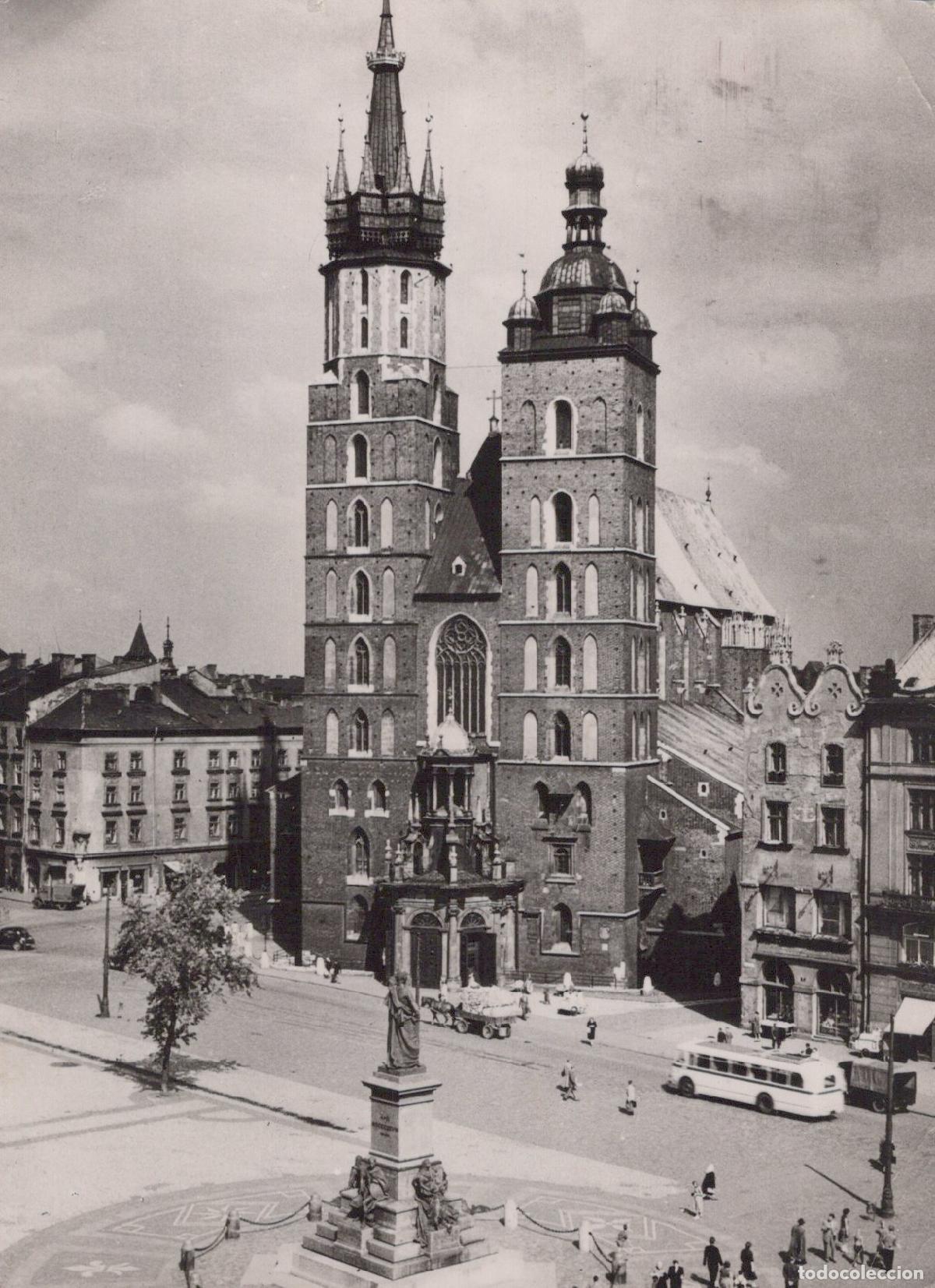 Postcards: Poland Krakow St Mary S Basilica Market Square 1960s Architecture *YAX786