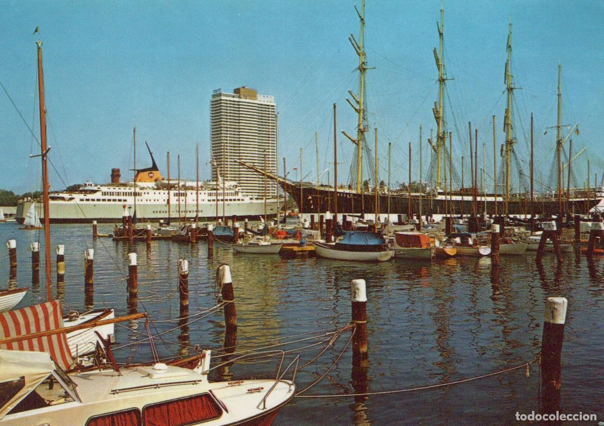 Cartes Postales: Germany Travem&uuml;nde Yacht Harbor With Sailing Ship Passat and Unposted *YAY270