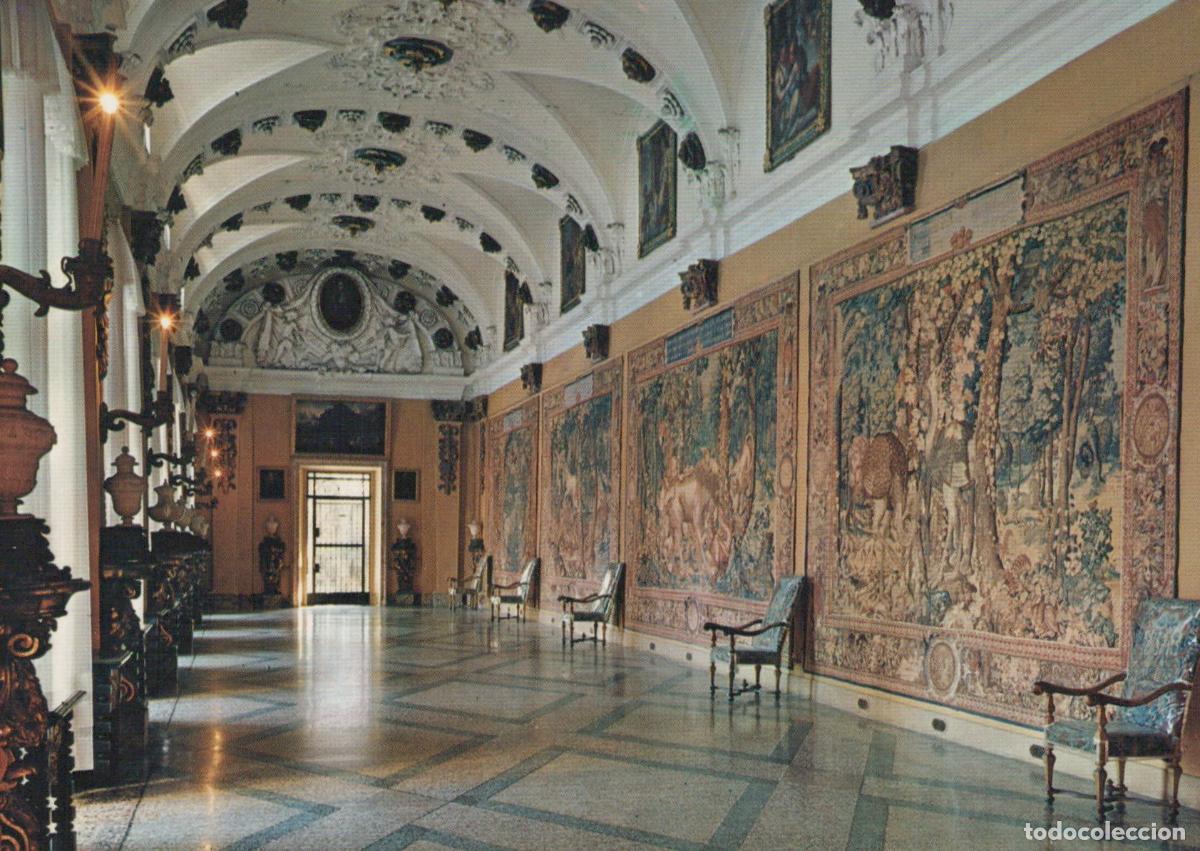 Postcards: Italy Stresa Isola Bella Lago Maggiore Tapestries Gallery Unposted *YAY502