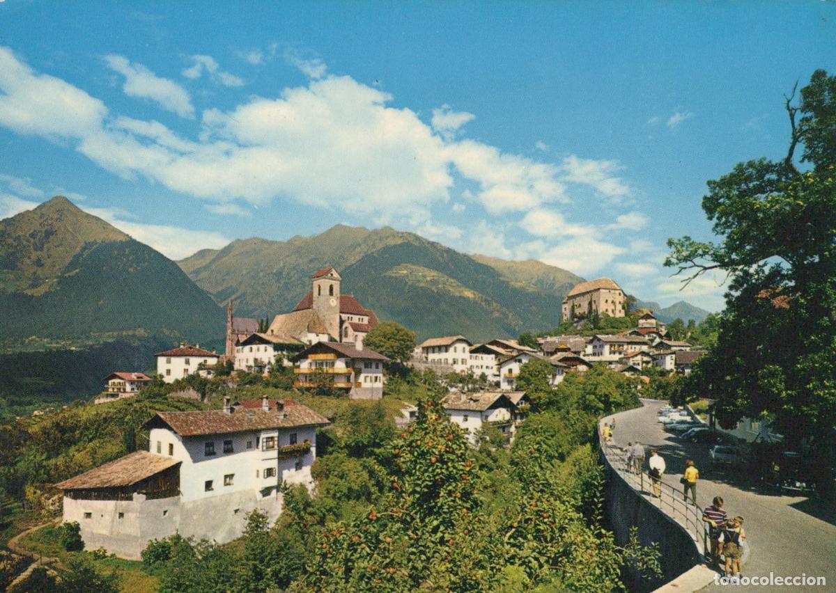 Cartes Postales: Italy Merano Scena Mountain Village With Church and Castle Unposted *YAY540
