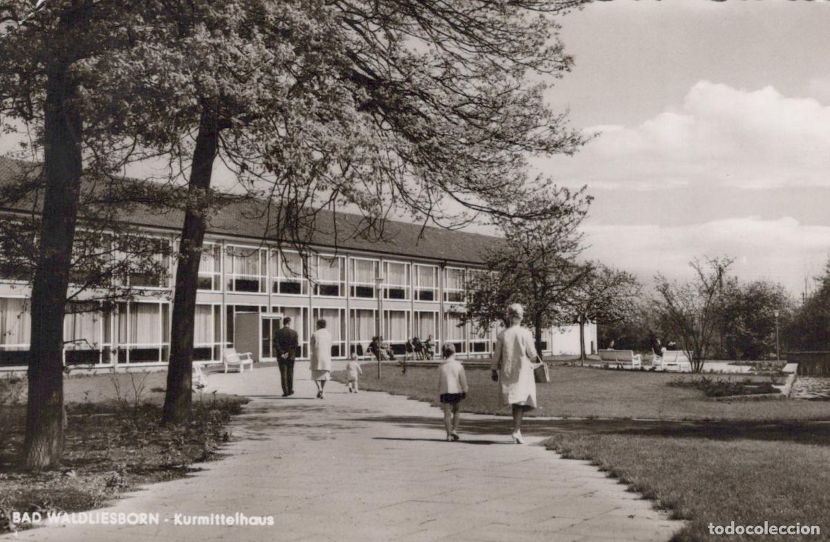 Postcards: Germany Bad Waldliesborn Kurmittelhaus People Walking On Path Spa *YAY793