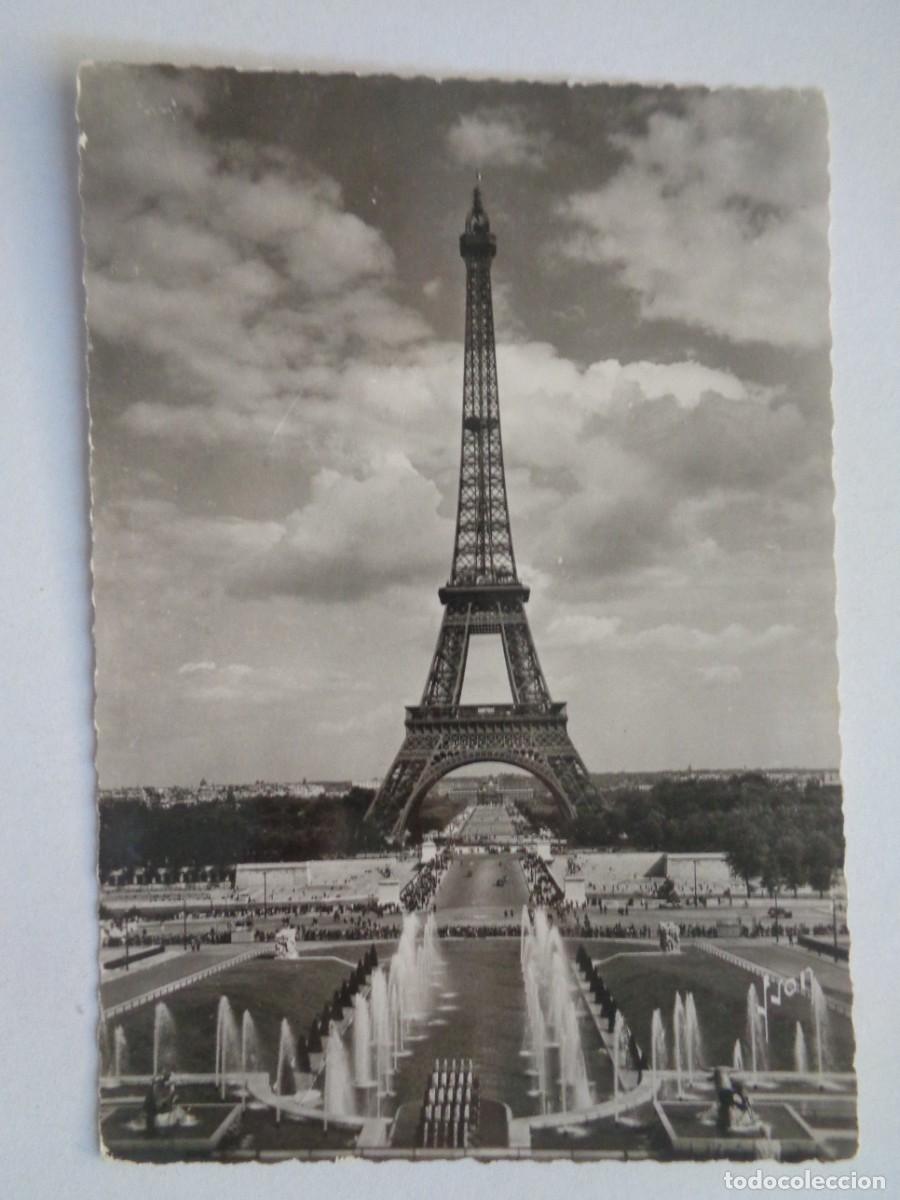 Postales: POSTAL DE PARIS ( FRANCIA ): CHORROS DE AGUA DEL PALCIO DE CHAILLOT Y LA TORRE EIFFEL . A&Ntilde;OS 50