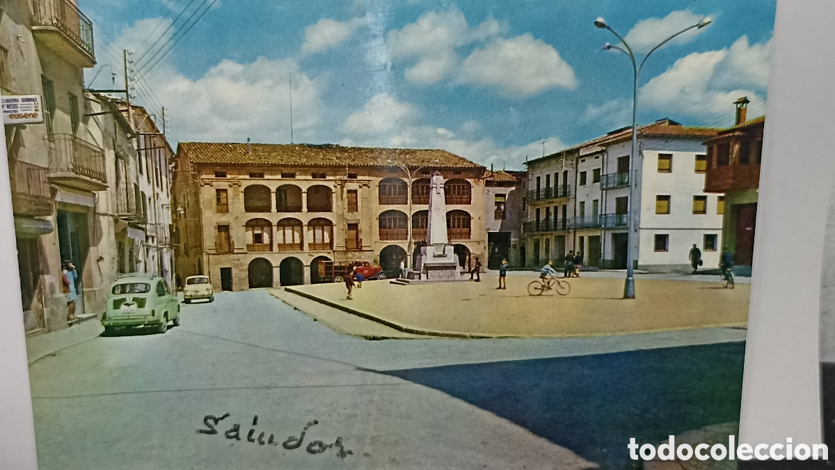 Postales: Avinyo la plaza de General&iacute;simo