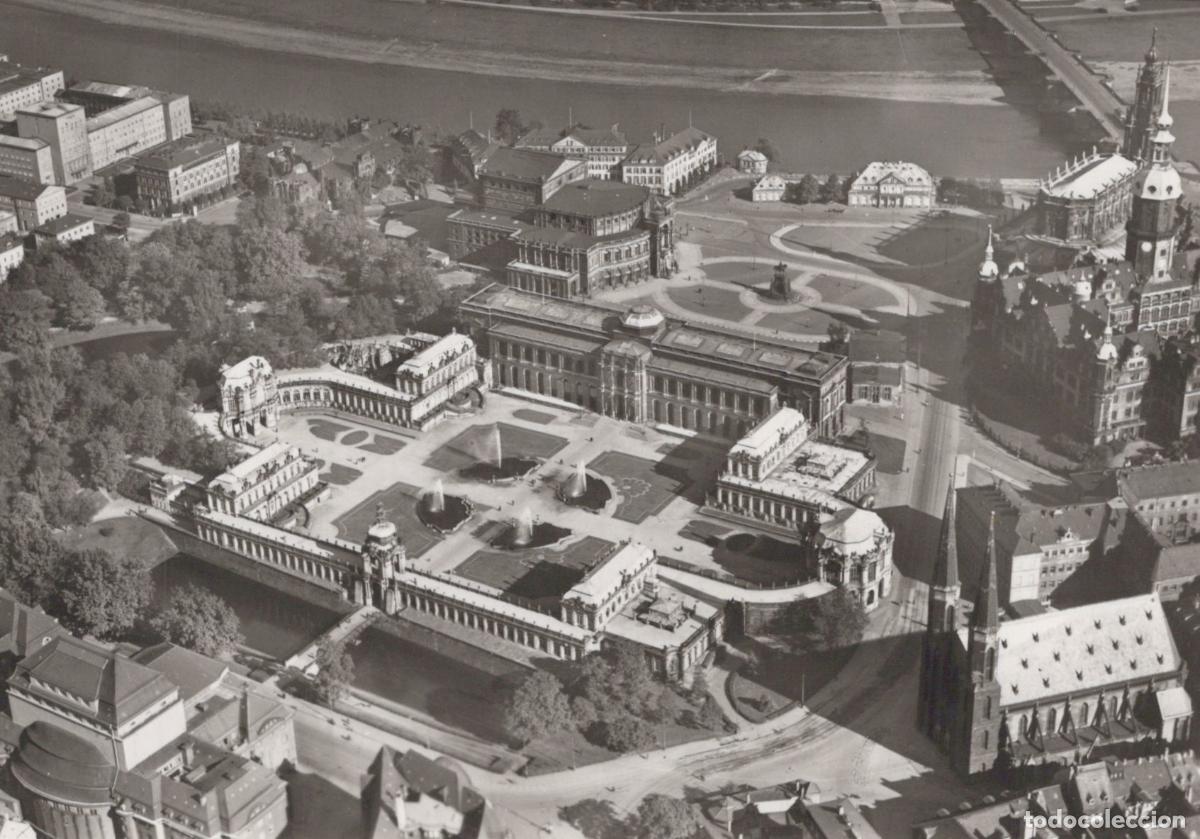 Postais: Germany Dresden Zwinger and Theaterplatz Aerial View Real Photo Unposted *YAZ246