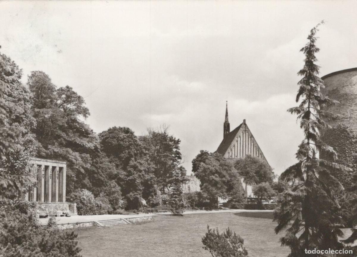 Cartoline: Germany Salzwedel Burggarten Park With Church and Monument *YAZ306