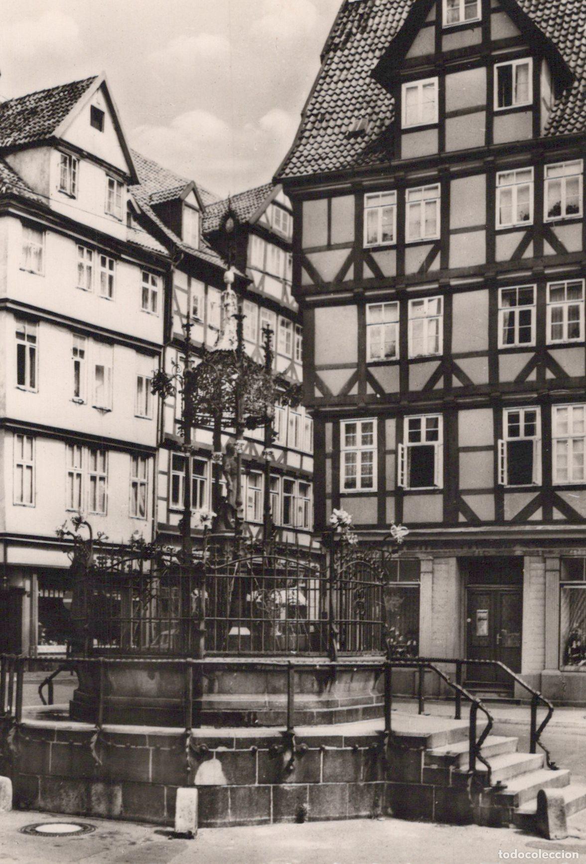 Cartes Postales: Germany Hannover Fountain and Half Timbered Buildings in Hanover *YAZ494