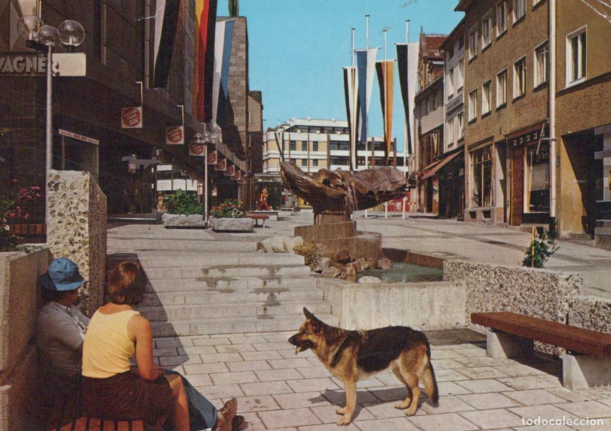 Postais: Germany Kempten Allg&auml;u City Square With Modern Sculpture and Dog *YBA044