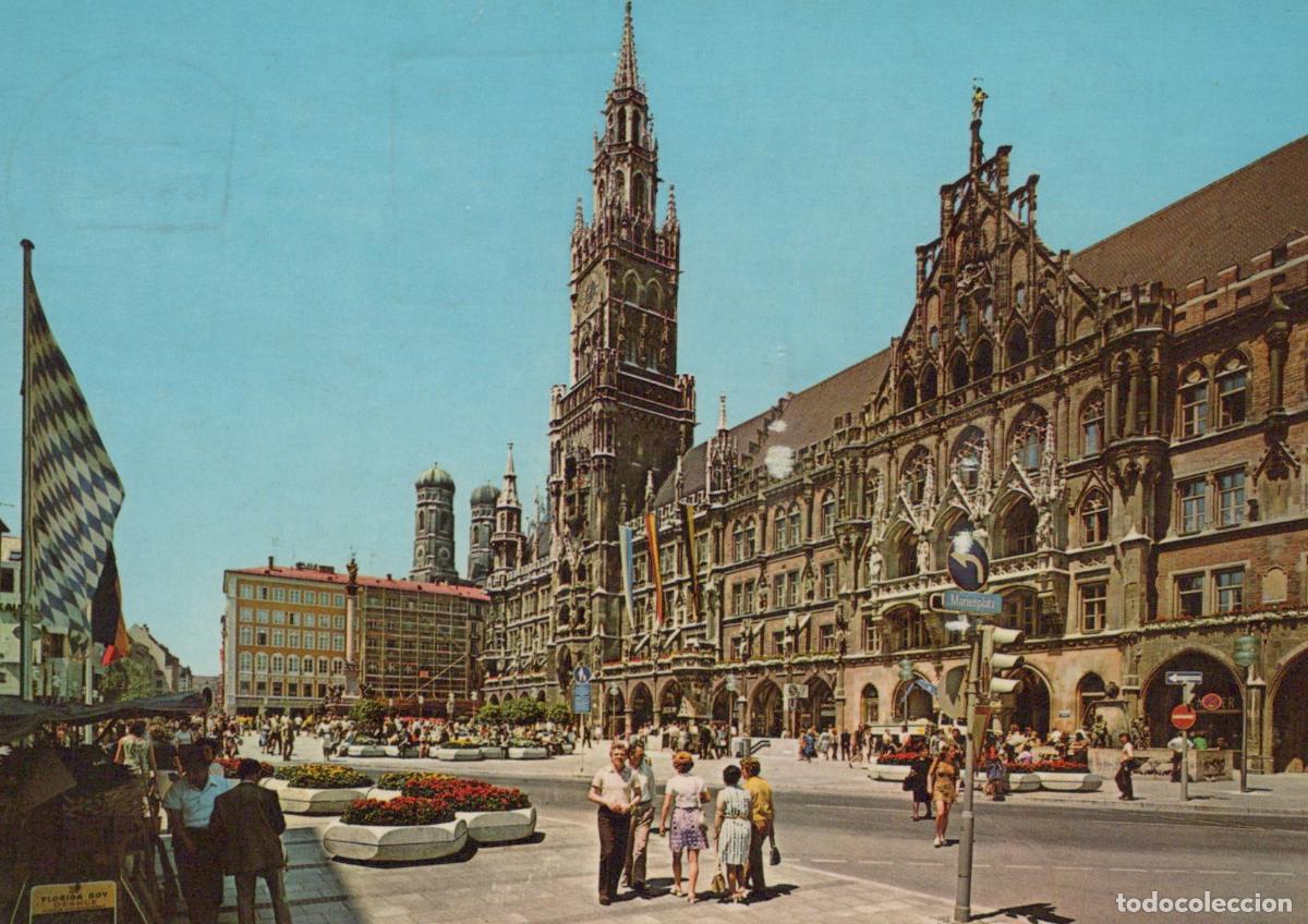 Postales: Germany Muenchen Munich Marienplatz With Town Hall and View of Steeples *YBA778