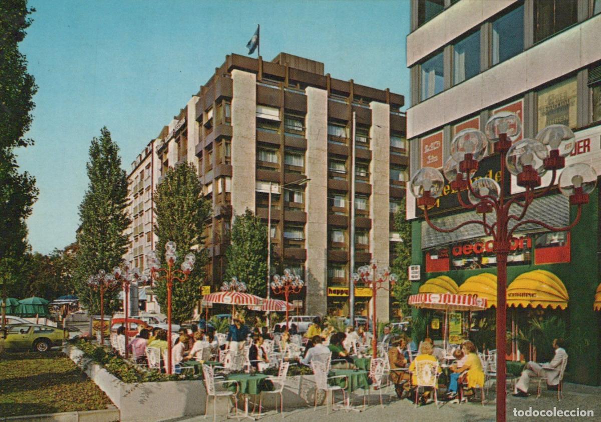 Postais: Germany Muenchen Munich Leopoldstrasse Outdoor Cafe and Modern Buildings *YBA786