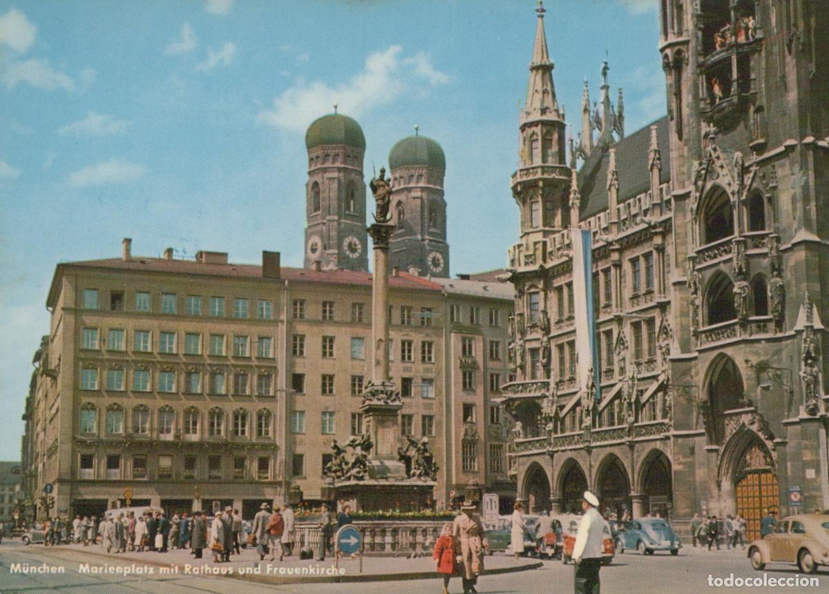 Postkarten: Germany Muenchen Munich Marienplatz With Town Hall and Frauenkirche *YBA785