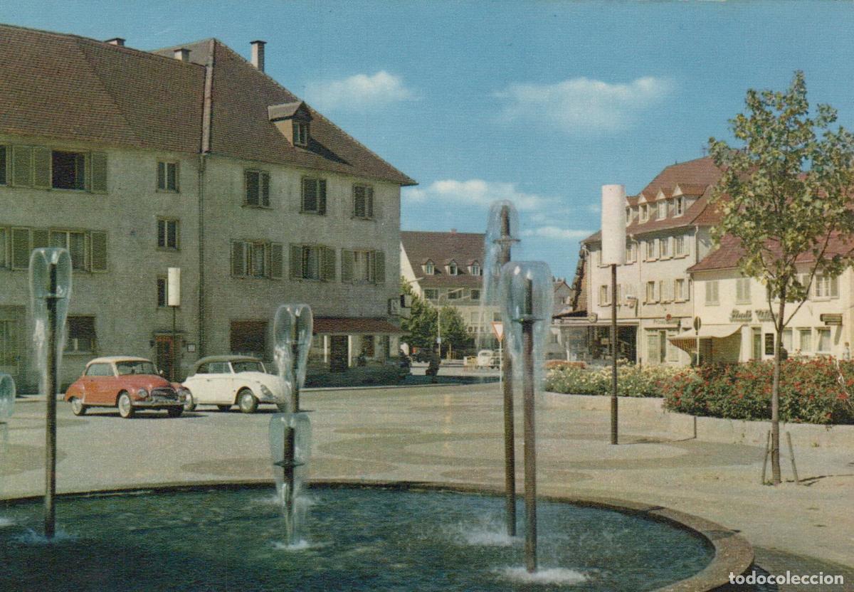 Postkarten: Germany Achern Hornisgrinde Square With Fountain and Vintage Cars *YBA789