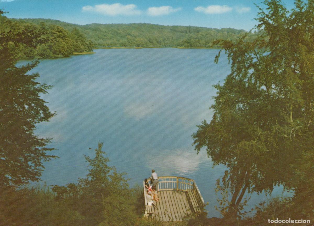 Cartes Postales: Germany Malente Gremsmuehlen People On A Pier Overlooking Uklei Lake in *YBA968