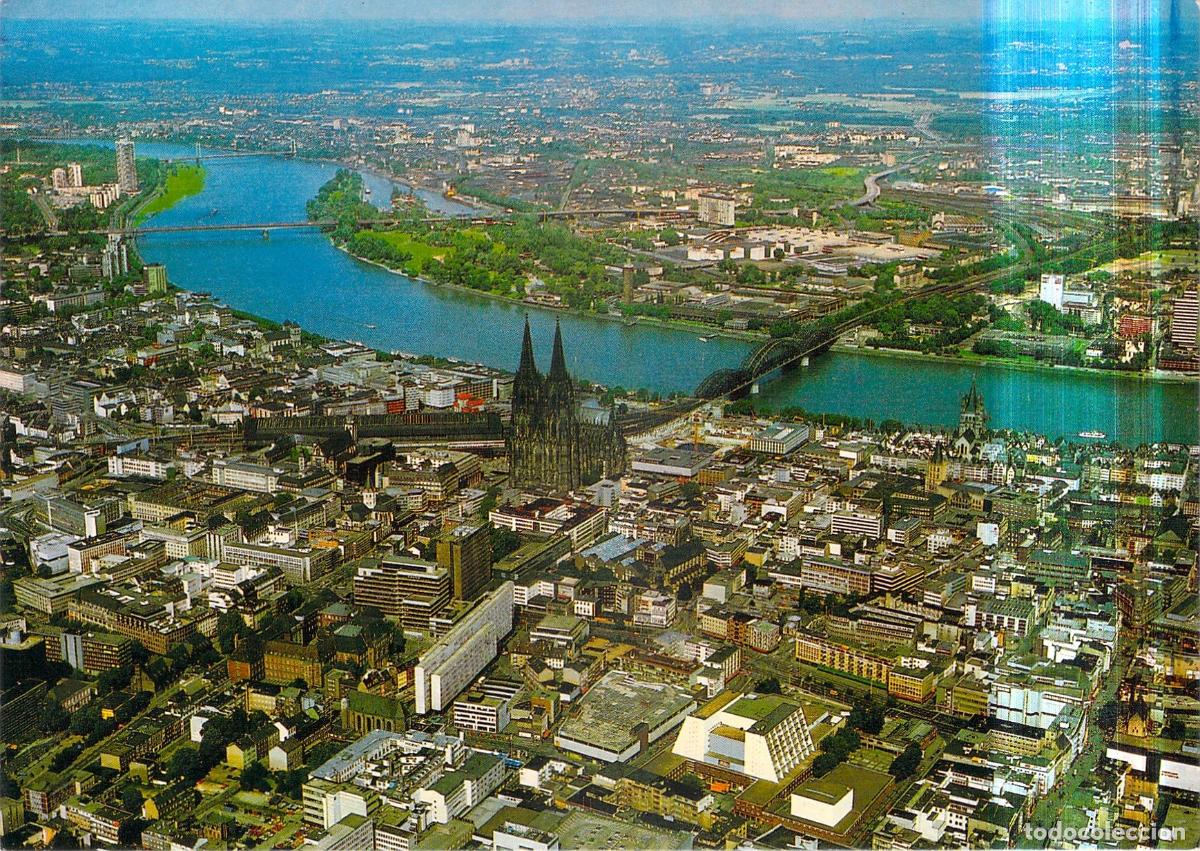 Postales: Postal de vista a&eacute;rea de la ciudad y la Catedral de Colonia