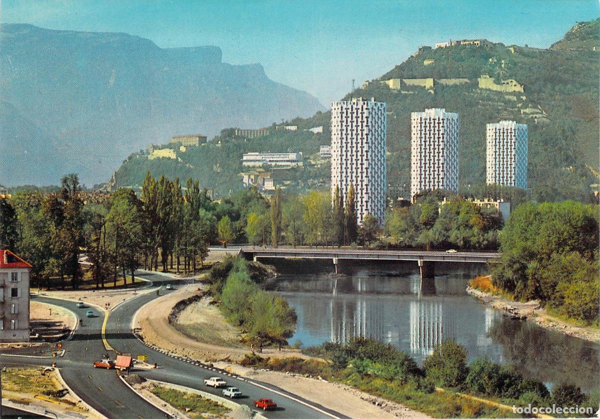 Postales: Postal de Grenoble con las 3 Torres, arquitectura de los a&ntilde;os 70