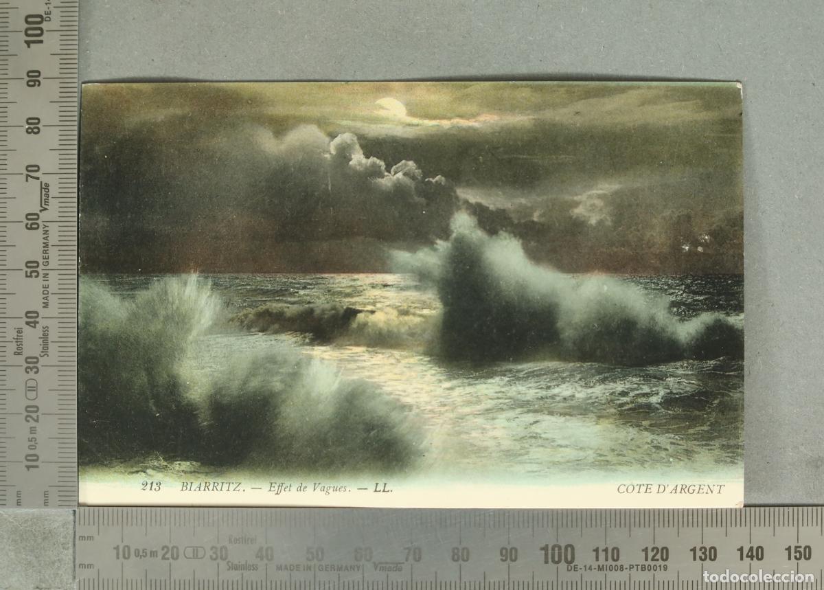 Postales: POSTAL. Biarritz - Effet de Vagues - LL