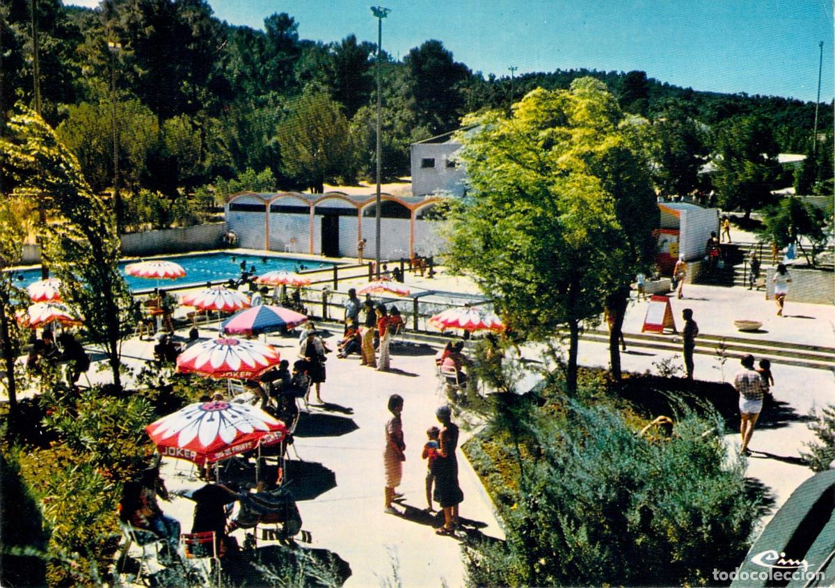Postales: Postal de la plaza del pueblo de vacaciones La Manne en Bormes-les-Mimosas