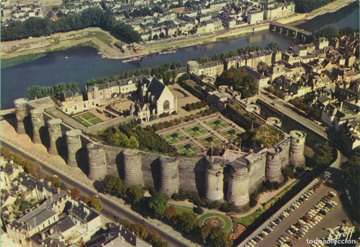 Postales: N&ordm; 491/551-ANJOU. ANGERS (Maine-et-Loire). El Castillo reconstruido por Saint-Louis de 1228 a 1238.