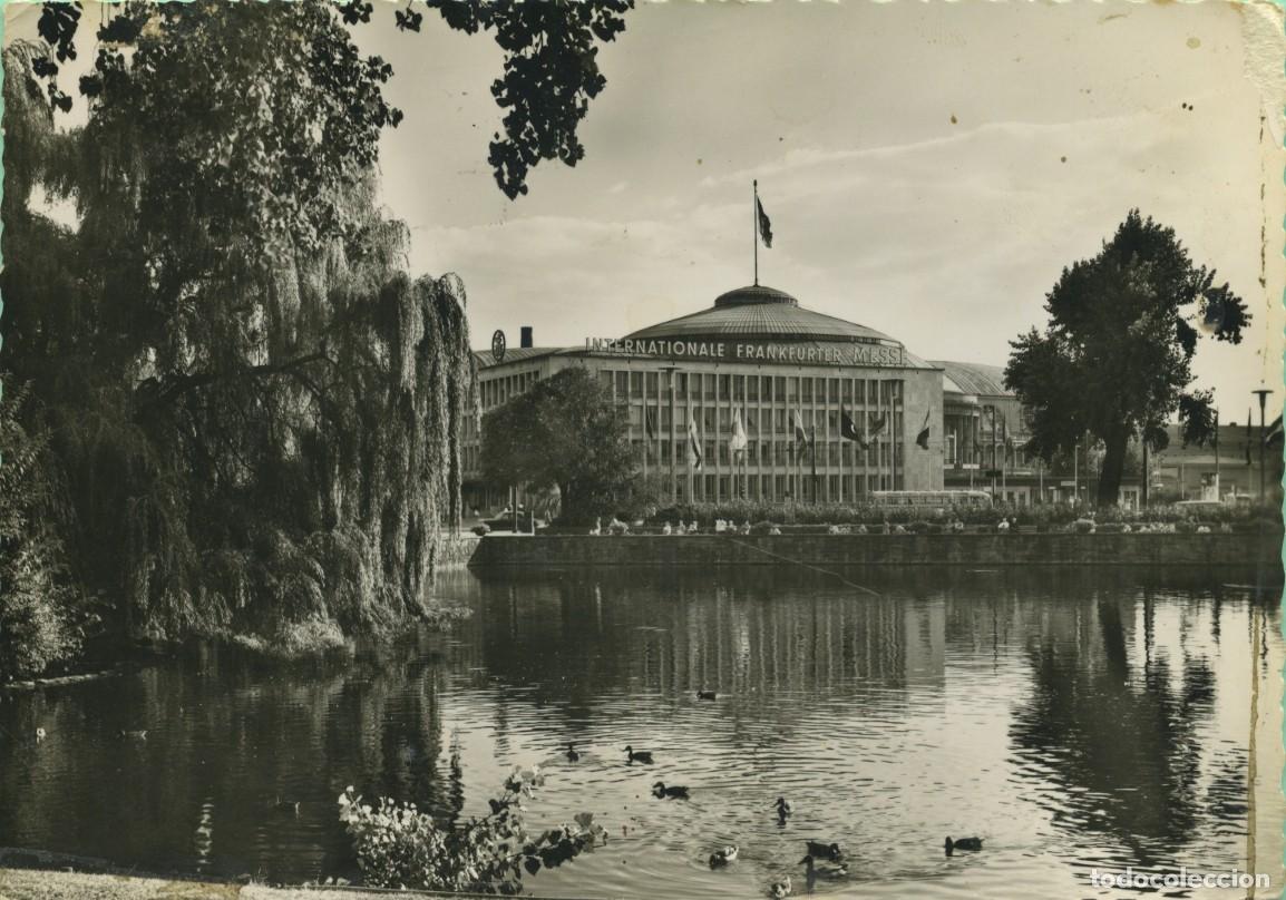 Postales: FRANKFURT AM MAIN. Alemania. Entrada principal al centro de exposiciones. Sin circular. ED. HERMANN