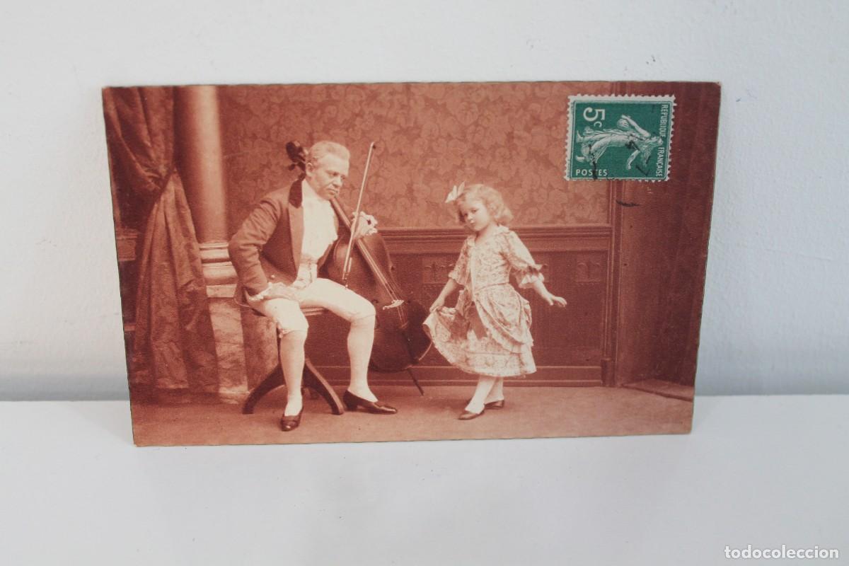 Postales: ANTIGUA POSTAL REMBRABDT-GRAV&Uuml;RE N&ordm; 5134 ESCENA MUSICAL SEPIA CIRCULADA A PARIS