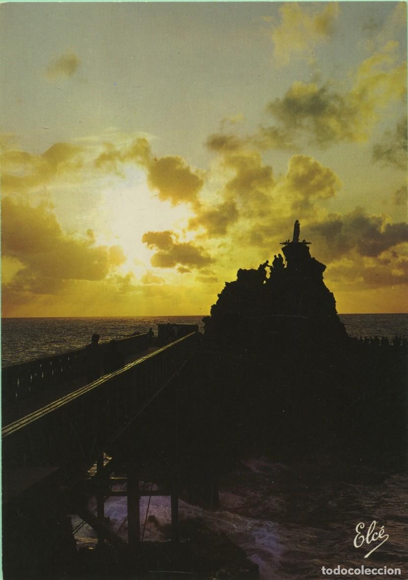 Postales: N&ordm; 4743-64-BIARRITZ. Francia. Puesta de sol en la Roca de la Virgen. Sin circular. ED. L CHATAGNEAU